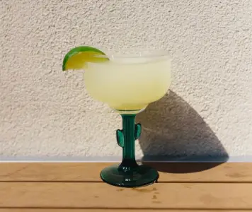 Recipe: El Ponce skinny margarita