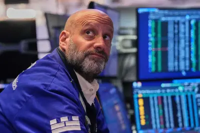 Big Tech carries Wall Street to the close of its winning, roller-coaster week