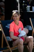Ultramarathon runner breastfeeds her baby 3 times on her way to a surprise win