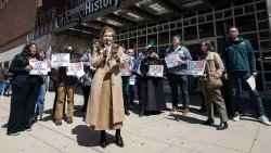 IDHS workers protest management, staffing issues